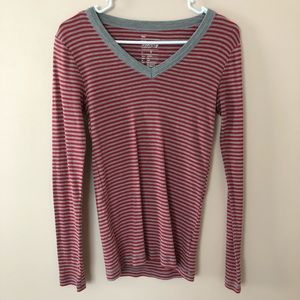 Gap long sleeve t-shirt
